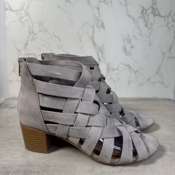 City Classified, Gray Chunky Heel Back Zip Sandal, Women's 8.5, NEW Woven Design - Picture 1 of 6